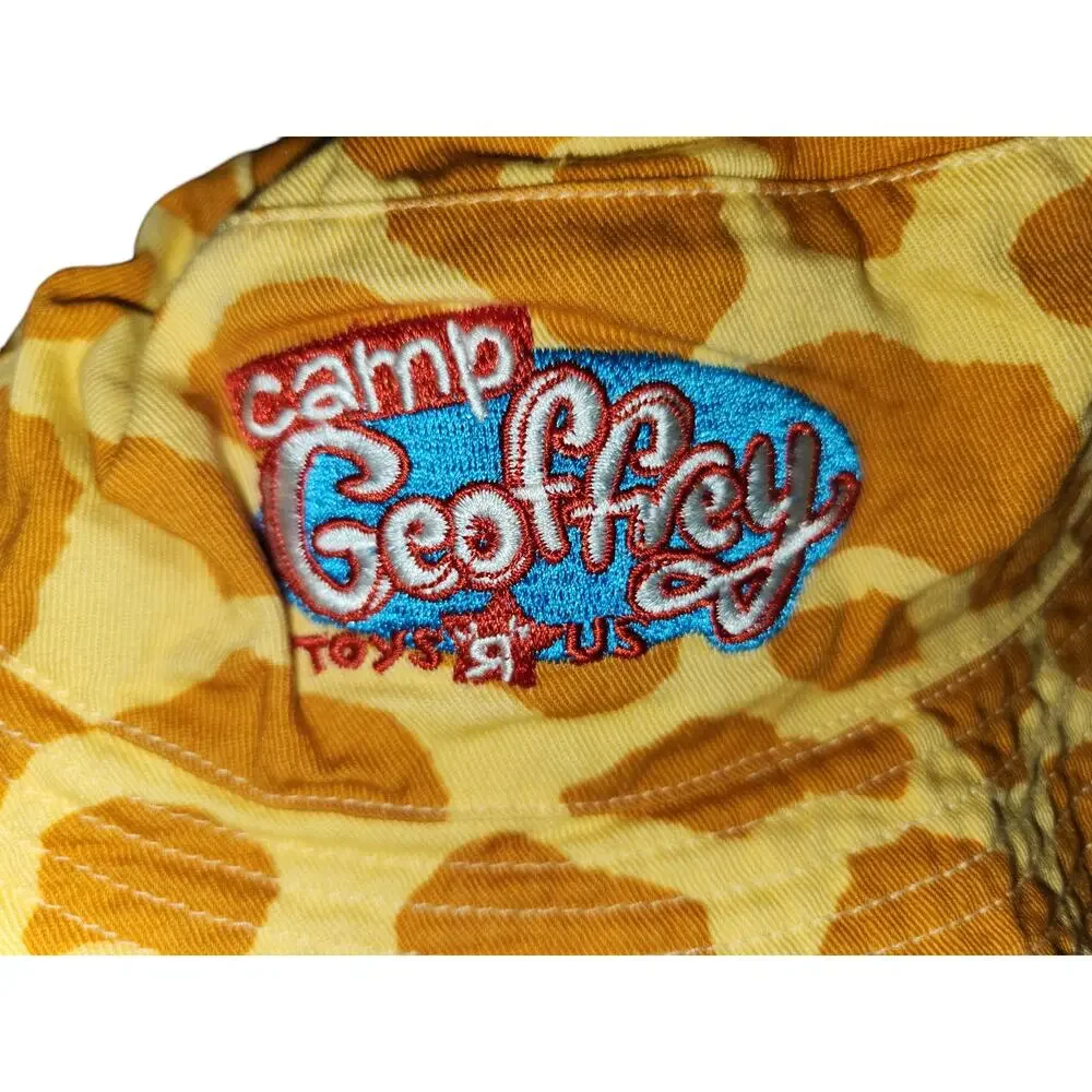 Toys-R-Us camp geoffrey